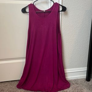Dark pink/purple sleeveless dress